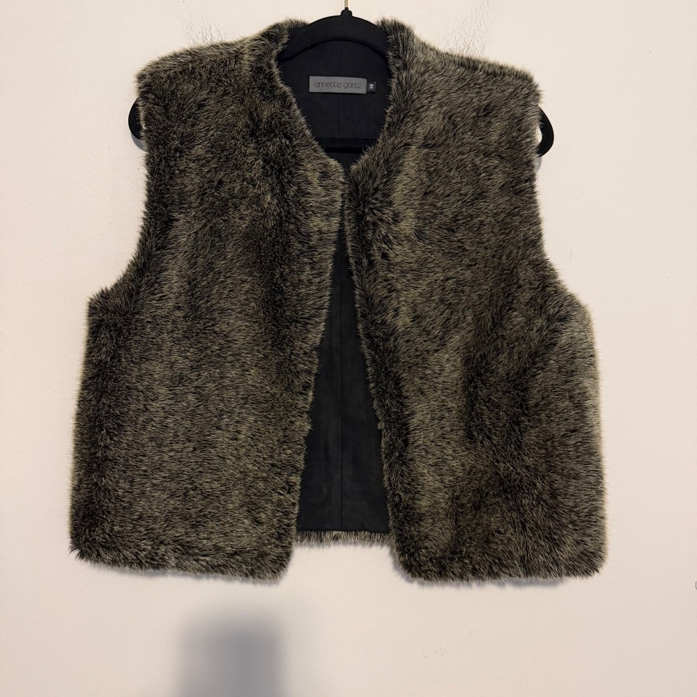 Annette Görtz Faux Fur Vest Gilet Olive Gray Open Front Sz 38 indie sleeze
